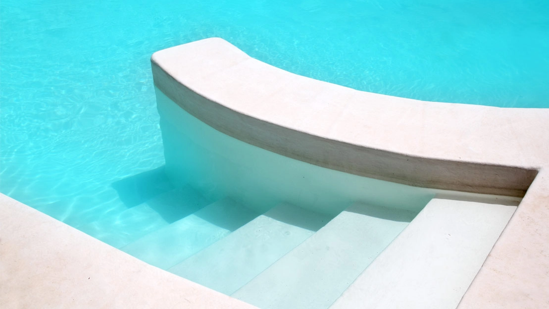 Nuances du Golfe : rev&ecirc;tement de piscines &agrave; Saint-Jean-Br&eacute;velay - Pays d'Auray (56)