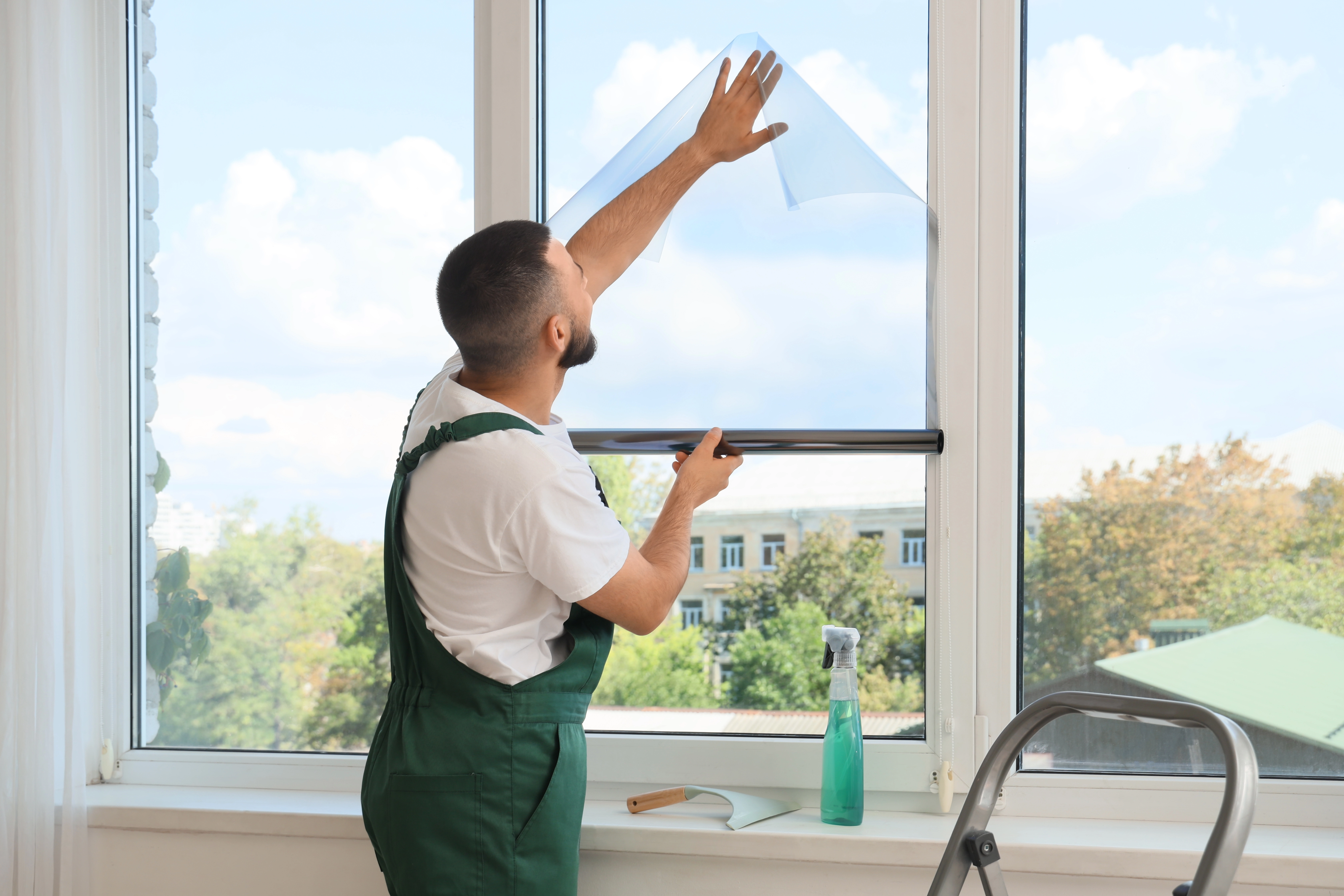 Film solaire pour porte-fen&ecirc;tre et Velux
